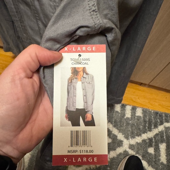 NWT Tahari light jacket - Picture 4 of 7